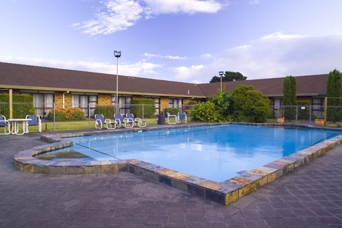 Airport Garden Inn Hotel Swimming Pool